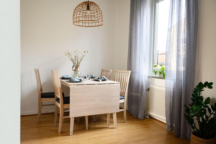 Bild 5, Filippa 120-165X80 cm Vitpigmenterad ek - Rowico Home - Bonus Möbler